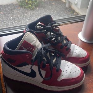 Kids Nike Air Jordan 1 Mid GS SOLD OUT